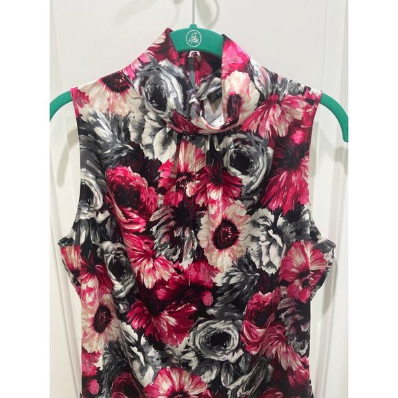 St. John High Neck Floral Sleeveless Blouse Sz 6 - Picture 3 of 5